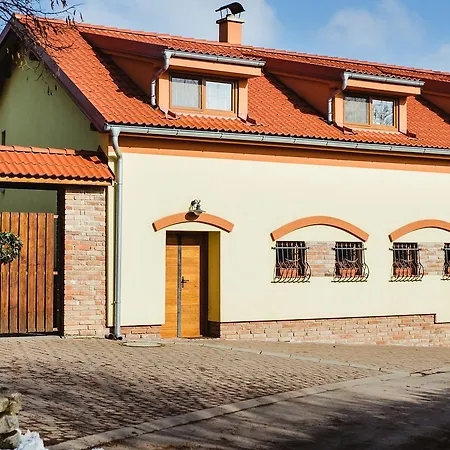 Vendégház Vinny Sklep U Muhlbergeru 3*